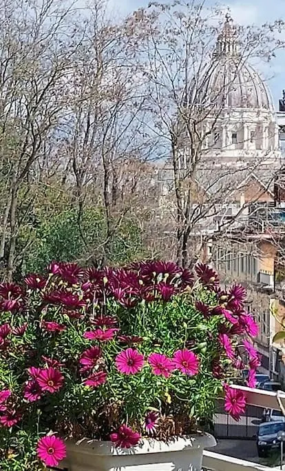 Luminoso Appartamento Vista San Pietro Con Terrazzo Rome 0*,